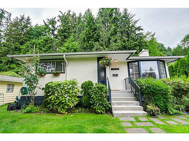 1749 DEEP COVE RD - Deep Cove House/Single Family, 4 Bedrooms (V1071353)