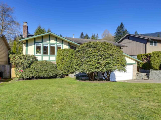 3857 LAWRENCE PLACE - Lynn Valley House/Single Family for sale, 4 Bedrooms (R2567318)