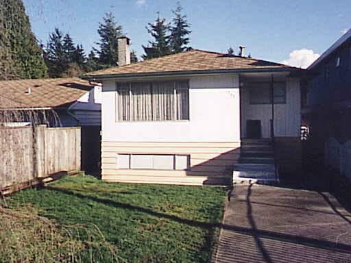 1387 Lynn Valley Road - Lynn Valley House/Single Family, 4 Bedrooms (V030785)