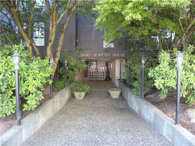 202 3680 W 7th Avenue - Kitsilano Apartment/Condo, 1 Bedroom (V819800)