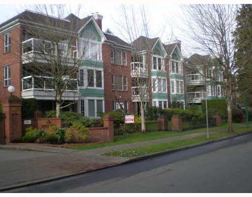 211 1695 Augusta Avenue - Simon Fraser Univer. Apartment/Condo, 2 Bedrooms (V745961)