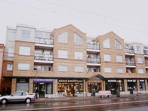 306 3638 W Broadway - Kitsilano Apartment/Condo, 2 Bedrooms (V130505)