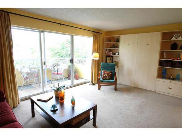 213 3875 W 4th Avenue - Point Grey Apartment/Condo(V900004)