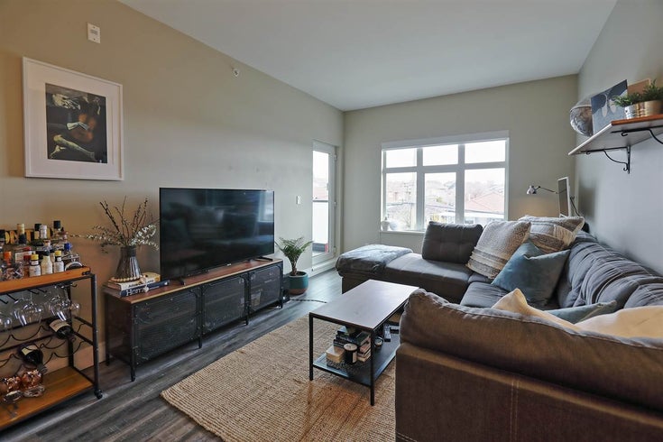 304 4710 HASTINGS STREET - Capitol Hill BN Apartment/Condo for sale, 1 Bedroom (R2558884)