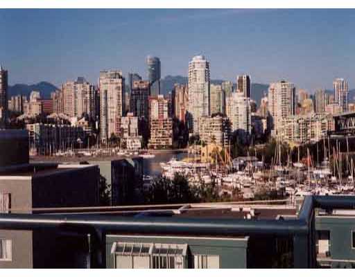 # 401 1630 W 1ST AV - False Creek Apartment/Condo, 1 Bedroom (V369291)