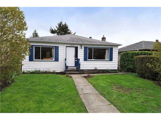 1112 NANAIMO ST - Moody Park House/Single Family, 4 Bedrooms (V943942)