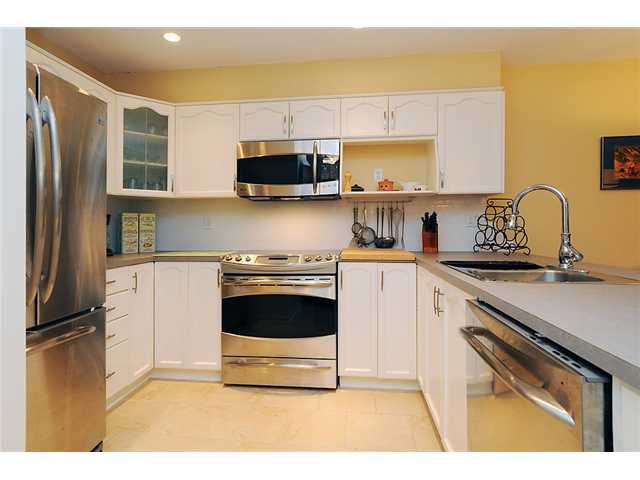 # 411 78 RICHMOND ST - Fraserview NW Apartment/Condo, 2 Bedrooms (V1034727)