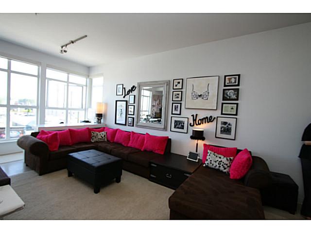 # 303 20238 FRASER HY - Langley City Apartment/Condo, 1 Bedroom (F1417728)