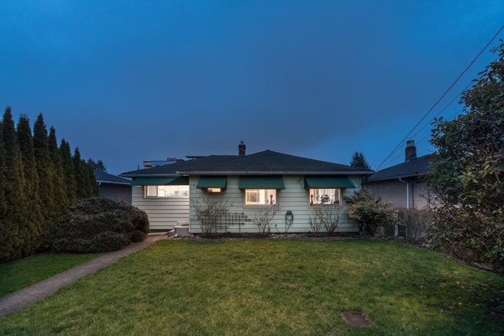 462 WILSON STREET - Sapperton House/Single Family, 2 Bedrooms (R2652858)