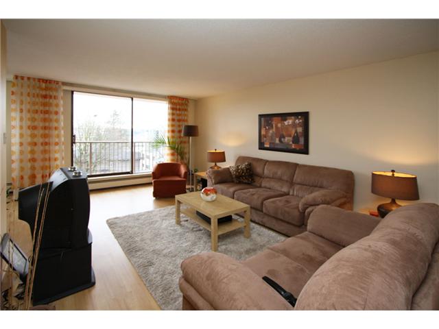 # 202 320 ROYAL AV - Downtown NW Apartment/Condo for sale, 2 Bedrooms (V876076)