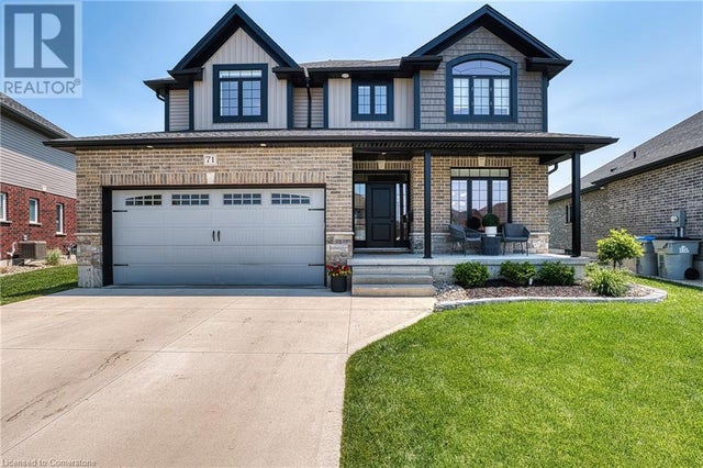 71 FORBES Crescent - Listowel House for Sale, 4 Bedrooms (40738876)