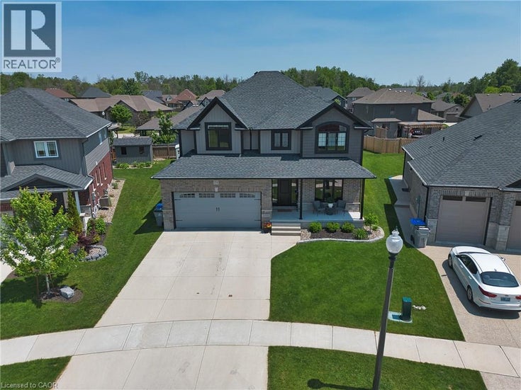 71 FORBES Crescent - Listowel House for Sale, 4 Bedrooms (40738876)