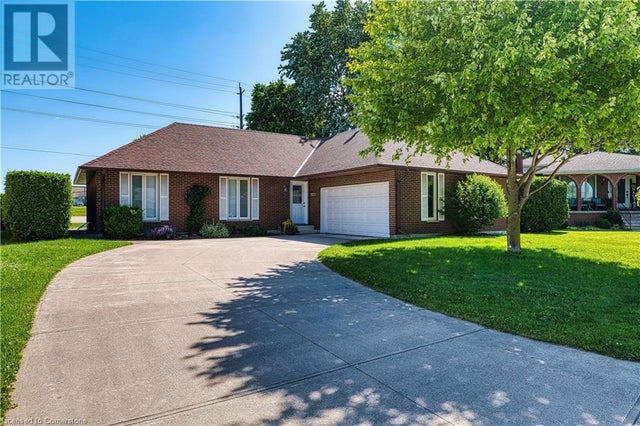 5 WINDHAM Court - Listowel House for Sale, 5 Bedrooms (40749505)