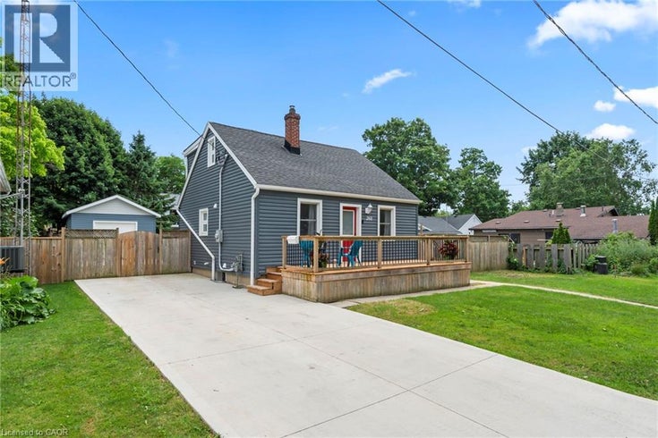 260 LILLICO Avenue S - Listowel House for Sale, 2 Bedrooms (40750934)