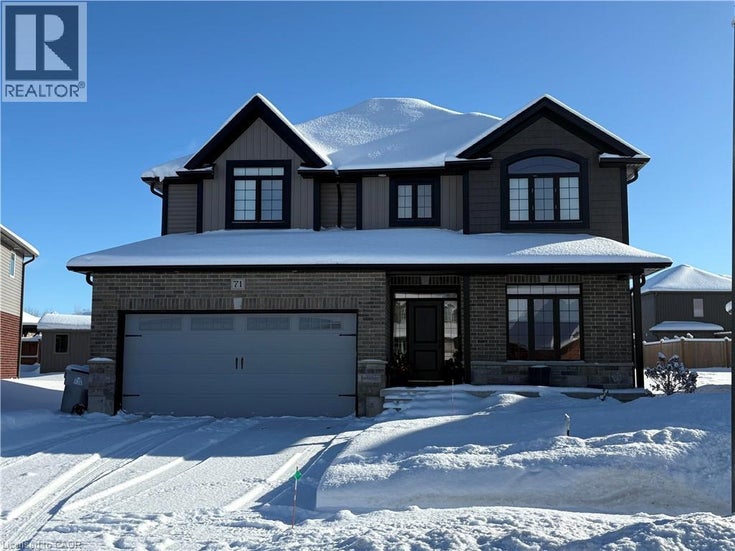 71 FORBES Crescent - Listowel House for Sale, 4 Bedrooms (40772224)