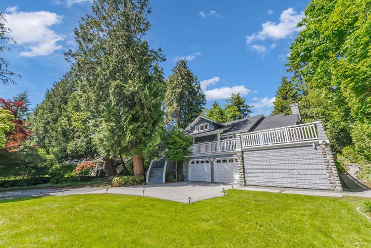 3250 Colwood Drive - Edgemont Single Family Residence, 5 Bedrooms (R2994943)