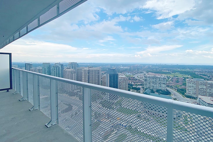 4065 Confederation Parkway #4109 - City Centre APTU, 1 Bedroom ( W8012918)