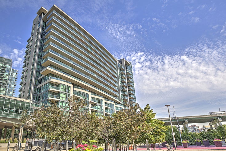 209 Fort York Blvd. #679 - Waterfront Communities C1 APTU, 21 Bedrooms 