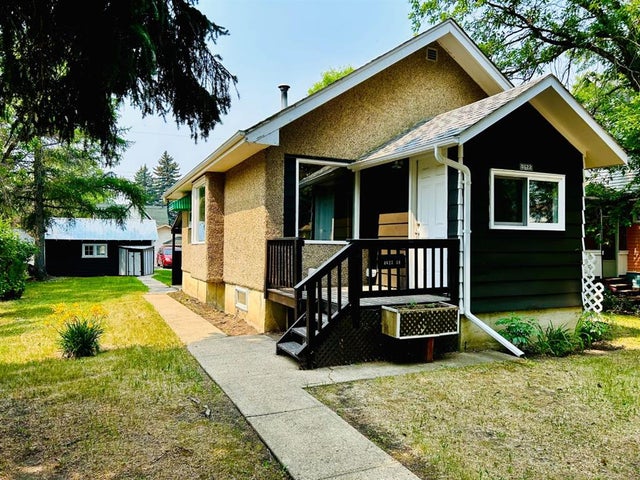 4622 48 Street  - Augustana Detached for Sale, 2 Bedrooms (A2230620)