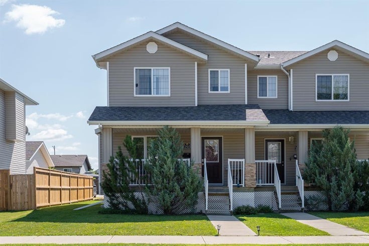 2513 Valleyview Drive  - Valleyview Semi Detached (Half Duplex), 3 Bedrooms (A2245325)