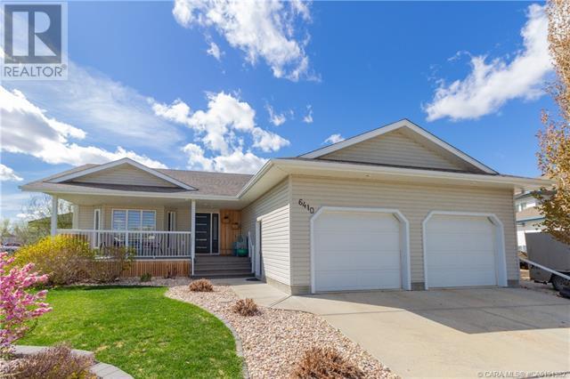 6410 30 Avenue - camrose House, 6 Bedrooms (CA0191382)