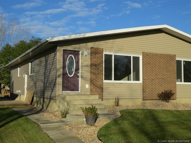 4306A 65 Street  - Marler Full Duplex, 3 Bedrooms (A1174129)