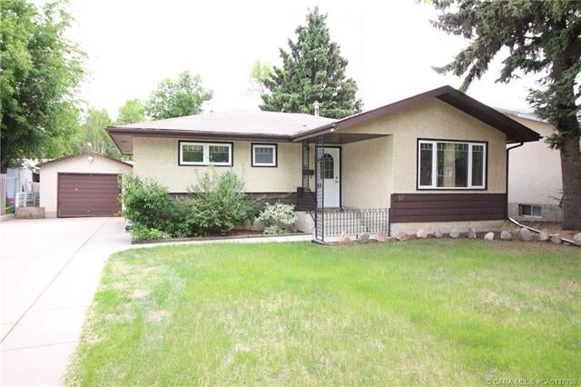 57 Montcalm Avenue, Camrose T4V 2K9 - camrose Single Family(CA0137938)