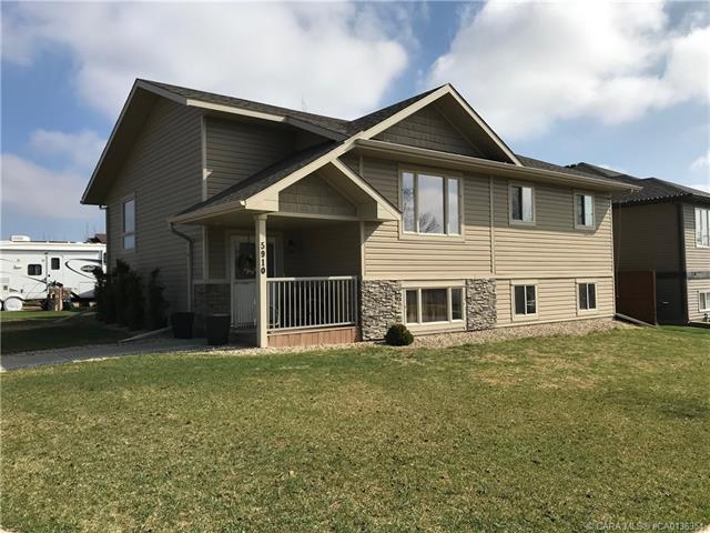 5910 54 Avenue - camrose House, 5 Bedrooms (ca0136354)