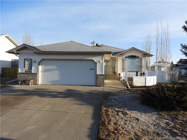 5700 - 35 Avenue - camrose Single Family, 4 Bedrooms (CA0160726)