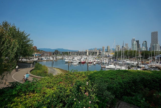 107 1502 ISLAND PARK WALK - False Creek Apartment/Condo for Sale, 2 Bedrooms (R2914112)