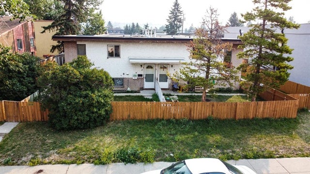 4524 75 St NW - Bowness Multi Family for Sale(CZEXCLUSIVE)