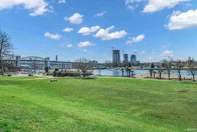601 - 1233 Beach Avenue - West End VW Apartment/Condo, 3 Bedrooms (R2972233)