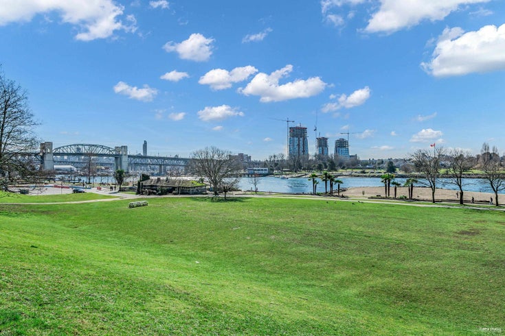 601 - 1233 Beach Avenue - West End VW Apartment/Condo, 3 Bedrooms (R2972233)