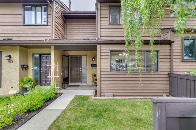 101, 2300 Oakmoor Drive SW - Palliser Row/Townhouse for Sale, 3 Bedrooms (A2254280)