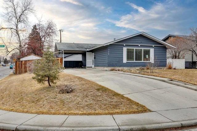 720 Mapleton Drive SE - Maple Ridge Detached, 5 Bedrooms (A2208724)