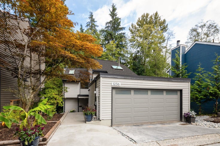 1236 CALEDONIA AVENUE - Deep Cove House/Single Family for sale, 3 Bedrooms (R2811974)
