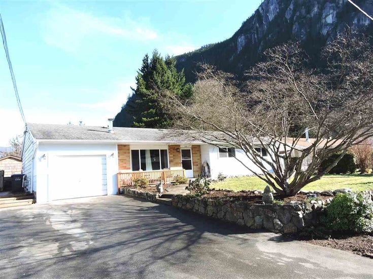 1007 ARBUTUS DRIVE - Valleycliffe House/Single Family, 3 Bedrooms (R2032043)