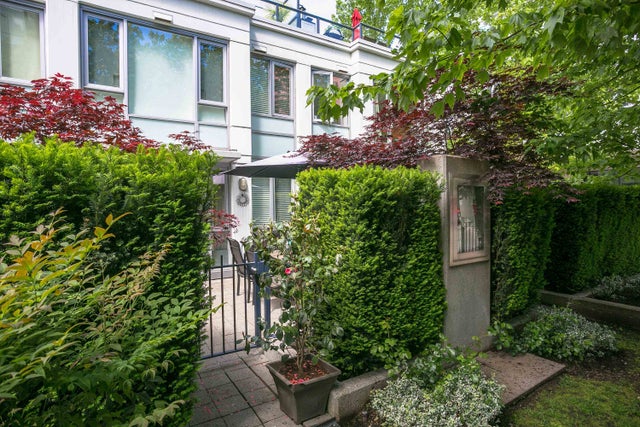 938 Beatty Street - Yaletown Townhouse for Sale, 2 Bedrooms (R3001790)