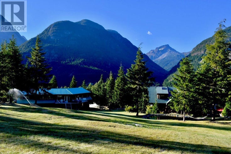 3531 MACKENZIE 20 HIGHWAY - Hagensborg House for Sale, 3 Bedrooms (R2922705)