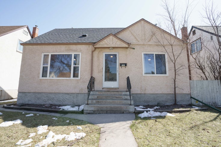 797 Dominion Street  - Winnipeg Single Family for sale, 3 Bedrooms (202108990)