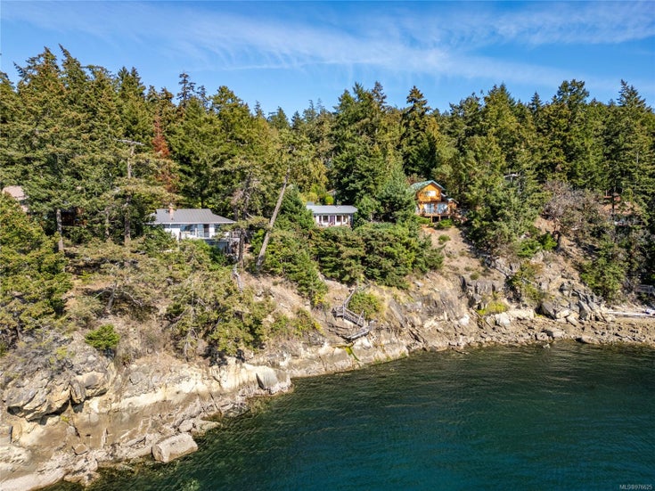 2657 Schooner Way - GI Pender Island Single Family Residence for Sale, 2 Bedrooms (976625)