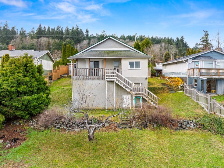 5642 Island Hwy S - CV Union Bay/Fanny Bay Single Family Residence for Sale, 2 Bedrooms (981721)