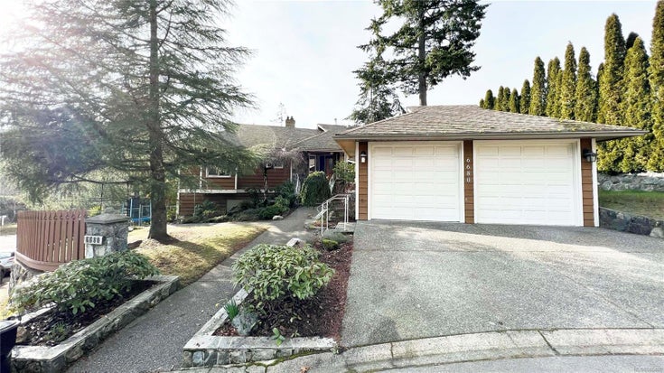 6680 Lydia Pl - CS Brentwood Bay Single Family Residence for Sale, 4 Bedrooms (985490)