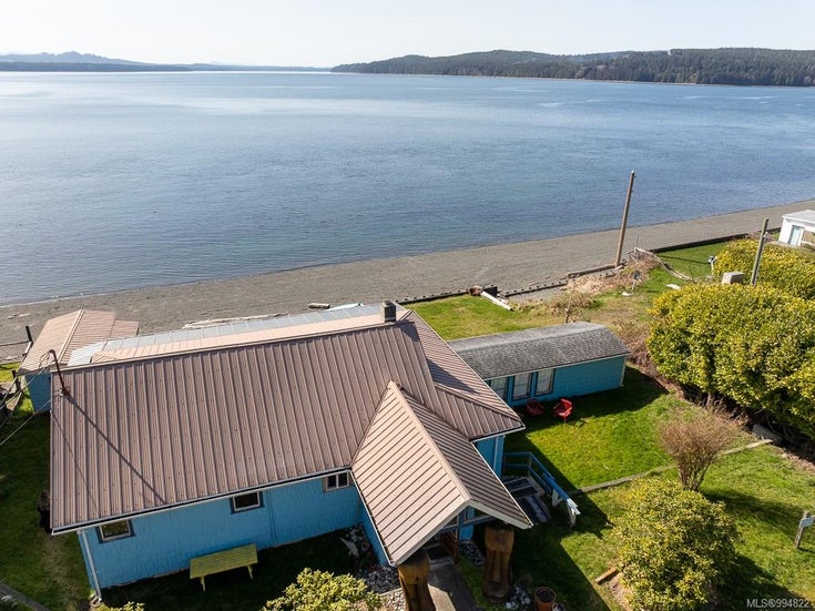 220 1st St - Isl Sointula Single Family Residence for Sale, 3 Bedrooms (994822)