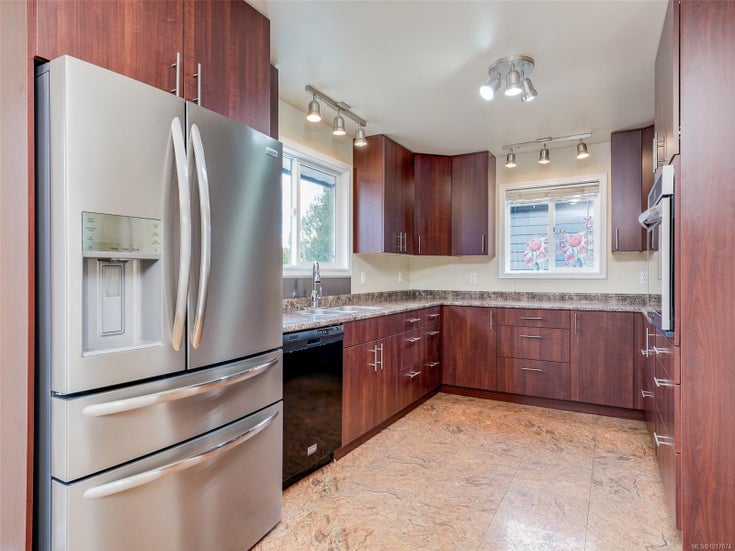 6989 Grant Rd W - Sk Sooke Vill Core Single Family Residence for Sale, 4 Bedrooms (1017874)