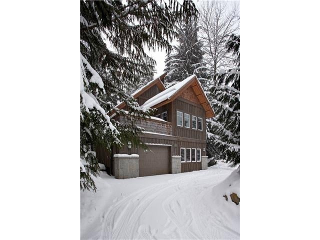 2501 Whistler Road - Nordic House/Single Family for sale, 5 Bedrooms 