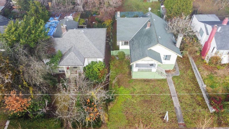 438 W 14th Street - Central Lonsdale Land for Sale(R3073036)