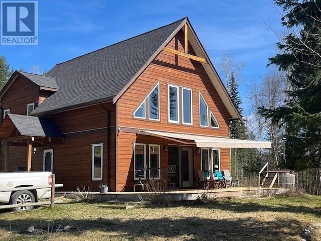 2644 EAGLE CREEK ROAD - Canim Lake House for Sale, 2 Bedrooms (R2991988)