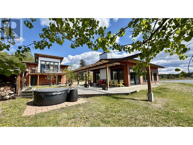 5460 CARLSON ROAD - 100 Mile House House for Sale, 2 Bedrooms (R3003159)