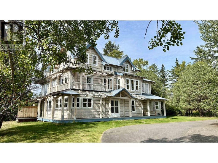 4802 HAMILTON ROAD - Lac La Hache House for Sale, 7 Bedrooms (R3009690)